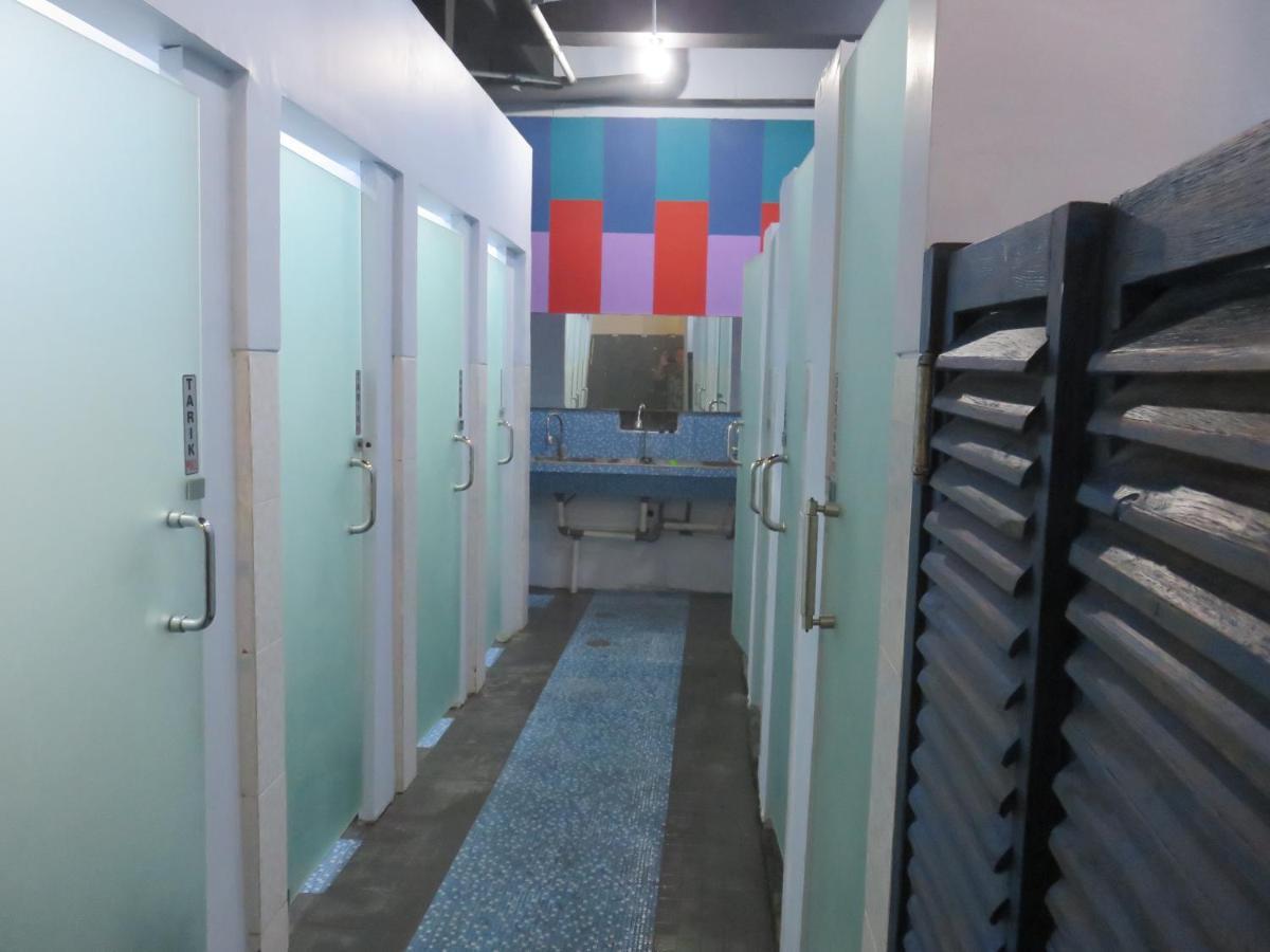 Kumpul Hostel Kuta Legian  Exterior photo